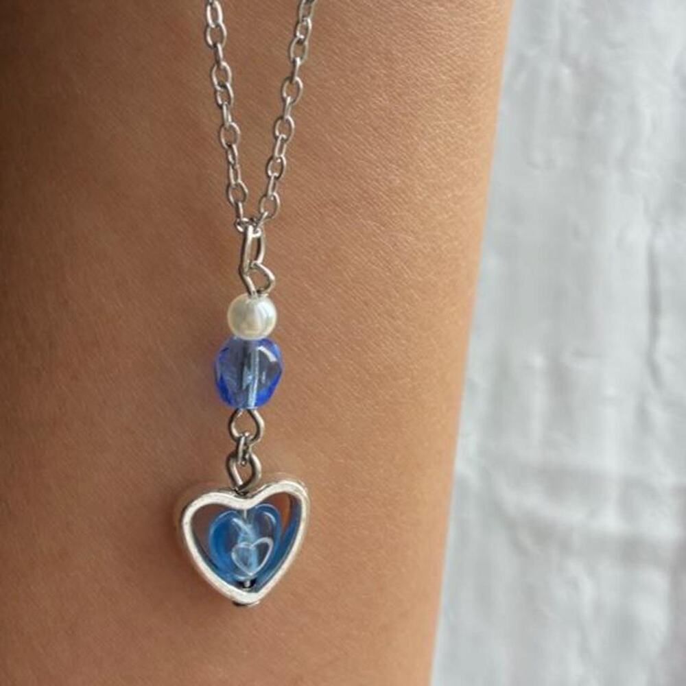 Blue heart pendant y shaped
